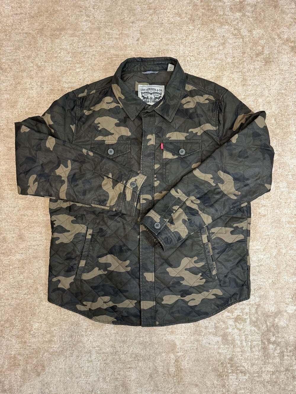 Levi's Men's Camouflage Diamond Quilted Shirt Jacket - Picture 1 of 6